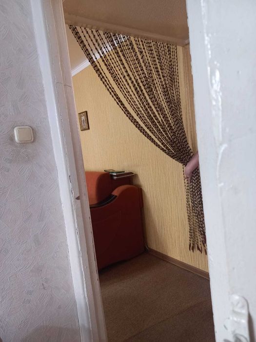 Продам трехкомнатную квартиру