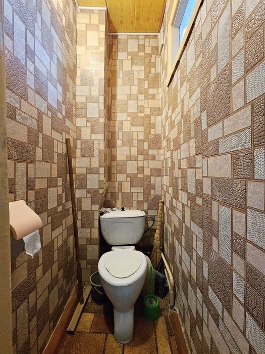 Чиланзар 23-й квартал Трёхкомнатная балкон 2х6 метра