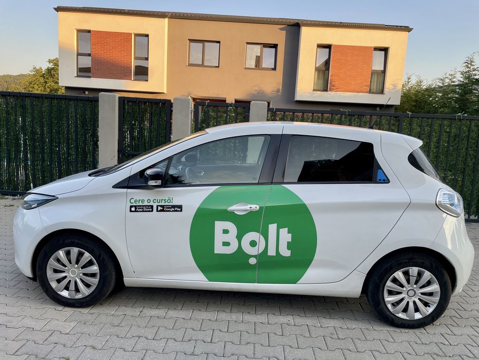 Inchiriez Renault Zoe electric colantat