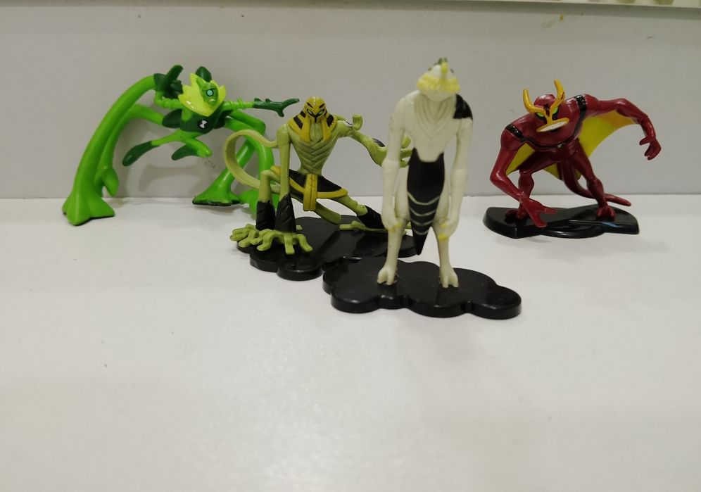 Малки колекционерски  фигурки на Бен 10 Ben 10
