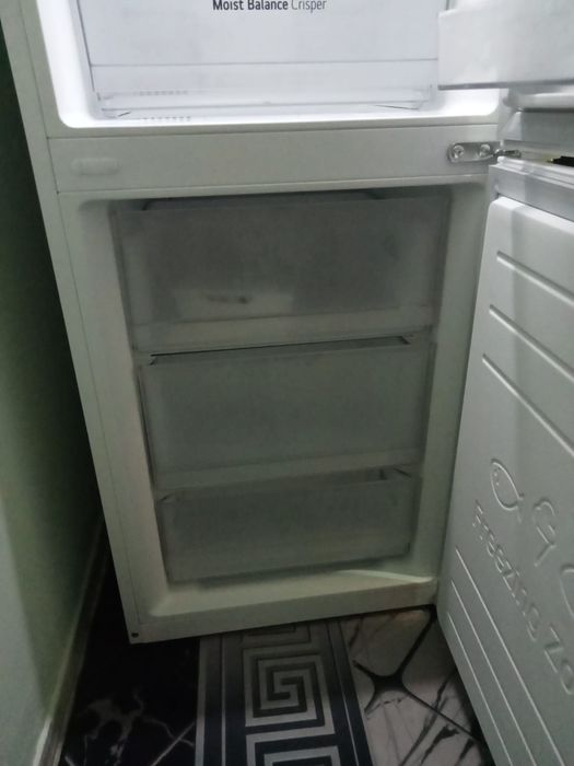 Продам холодильник