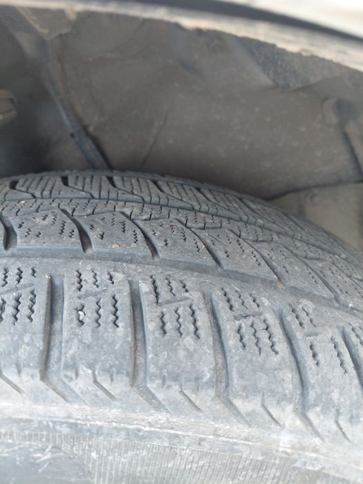 Шины в хорошем  состояние