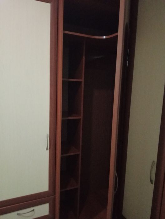 Продам шкаф срочно