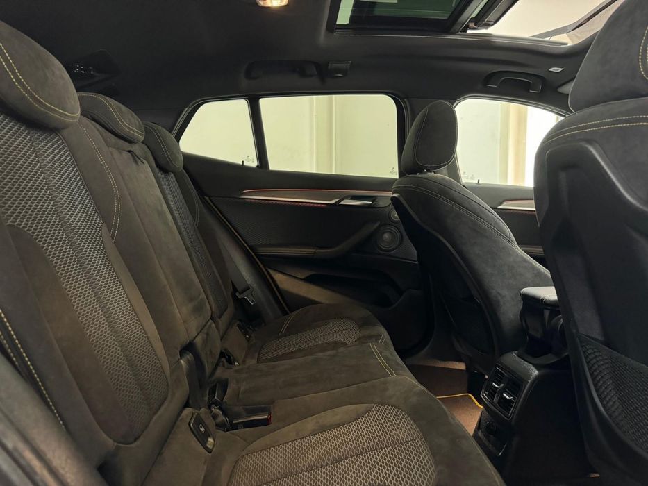 BMW X2 S-Drive Automat | Panoramic | Apple CarPlay | Cameră | Încălzire Scaune & Volan