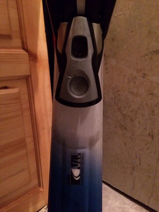 Продавам ски  Fischer