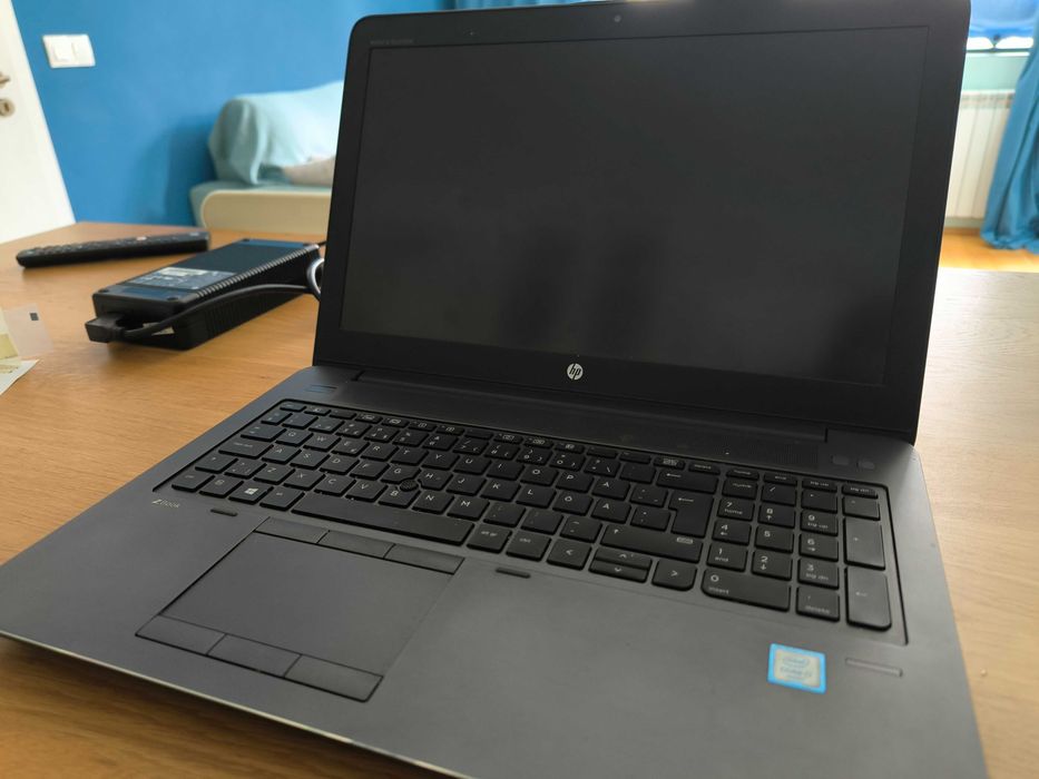 HP ZBook 15 G3 на части