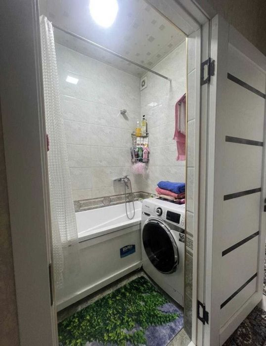 Срочно продаётся 2/2/5 квартира феруза  балкон 2/6 евро ремонт 71000