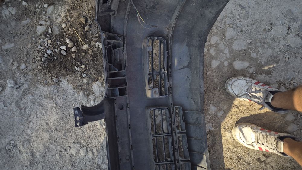 Оригинални Предни Брони за Голф 4