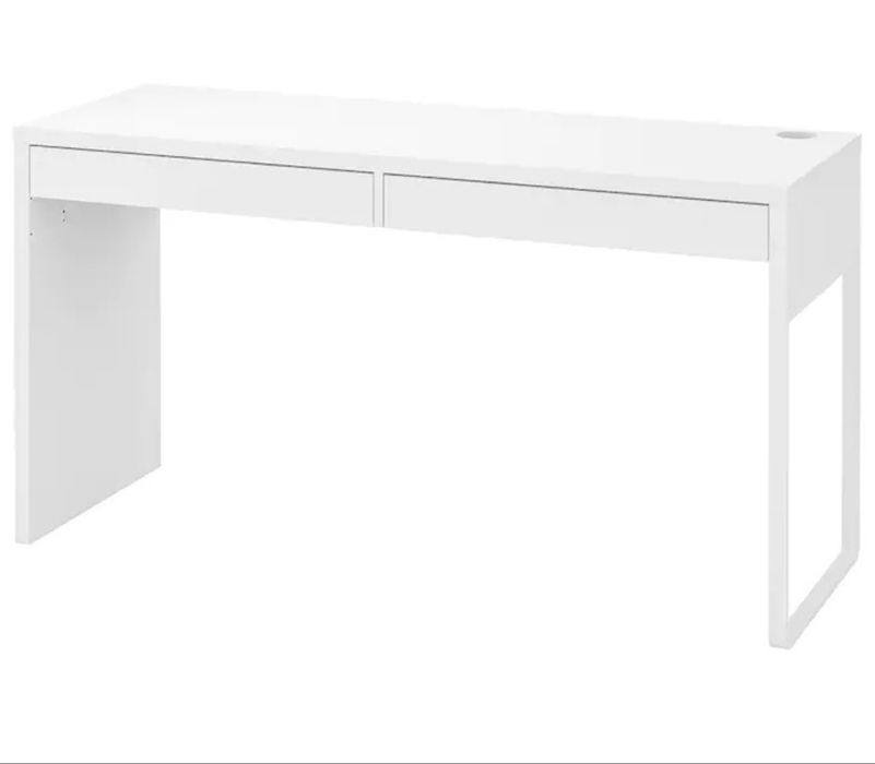 Продаю стол письменный IKEA