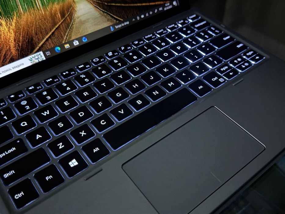 DELL Latitude 7200 2-in-1 Core i5-8365U ram 8 ssd 256 сенсорный