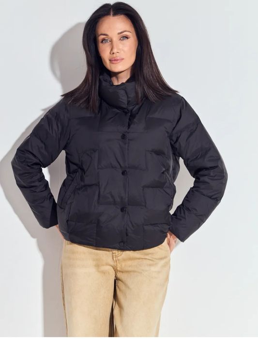 Новые куртки, в упаковке