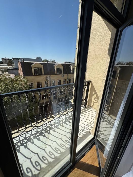 Юн-д Бадамзар 2/3/9 (39м²) ор-р Старий центр плов