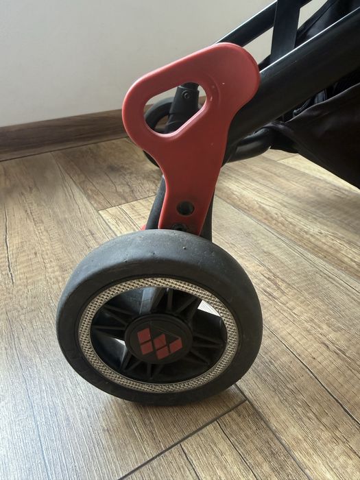 Лятна количка Maclaren Atom