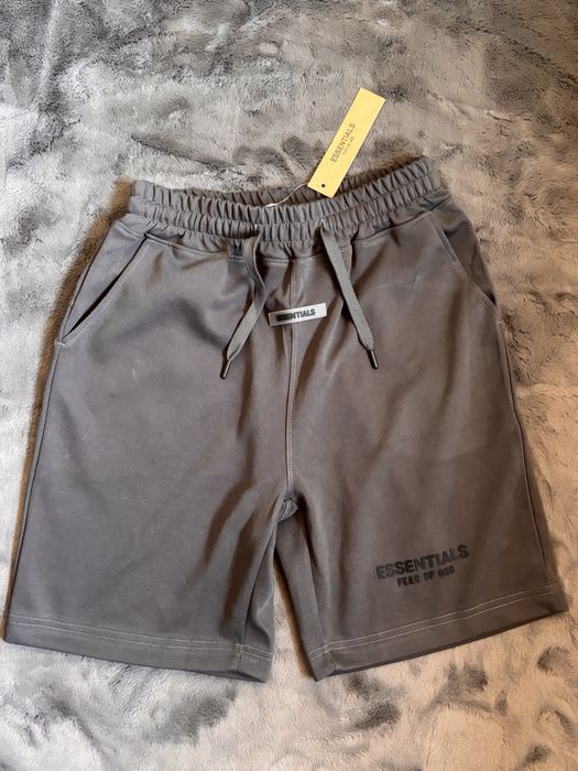 Pantaloni Scurti Essentials