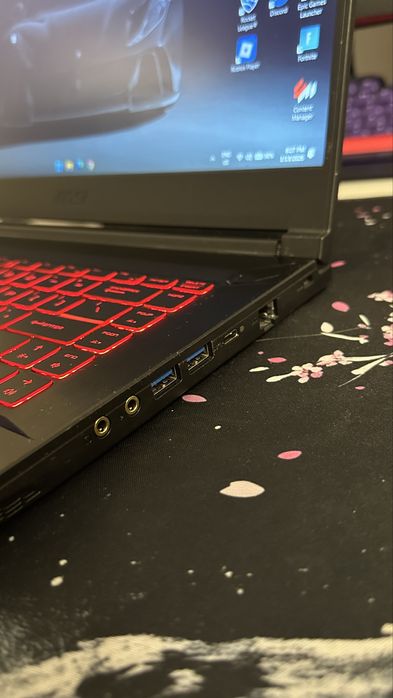 Laptop Gaming MSI RTX3050