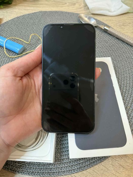 Iphone 13 запазен