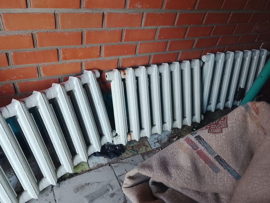 Продам радиатор в хорошом состояние
