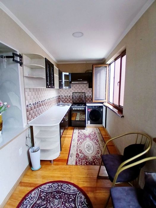 Sergele oʻzgarish metro yonda kivartera bor