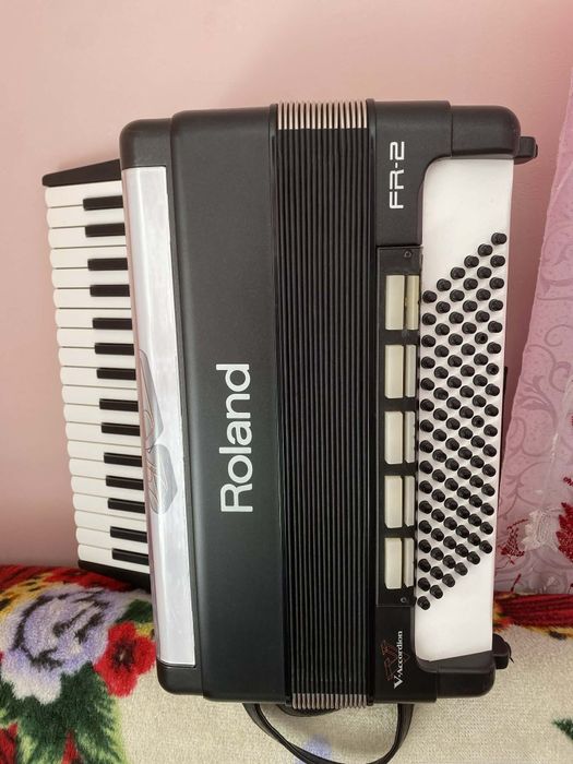 Vand acordeon Roland