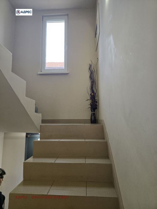 Етаж от къща в Плевен, област-с.Опанец площ 90 цена 109000