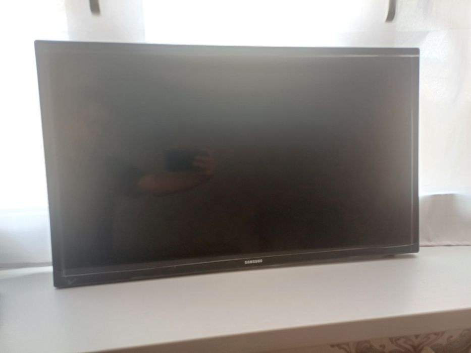 Samsung 32 lik TV