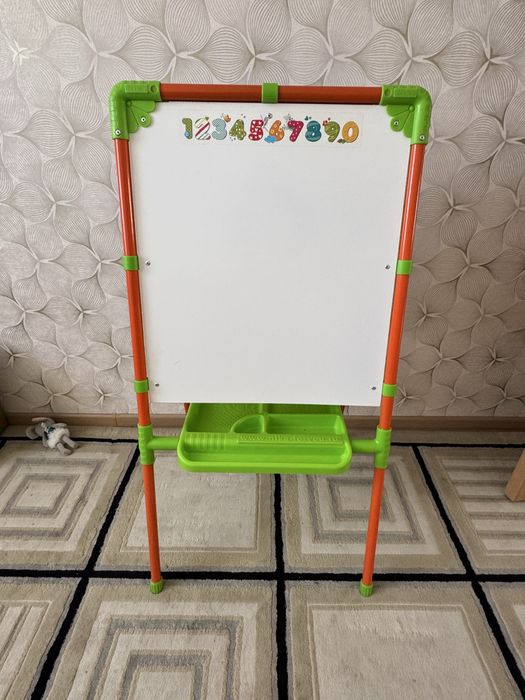 Продам детскую доску для рисования и обучения