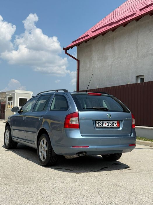 SKODA Octavia 2009 — imagine 3