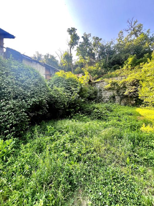 ПАРЦЕЛ (УПИ) с възможност за застрояване - 310кв.м