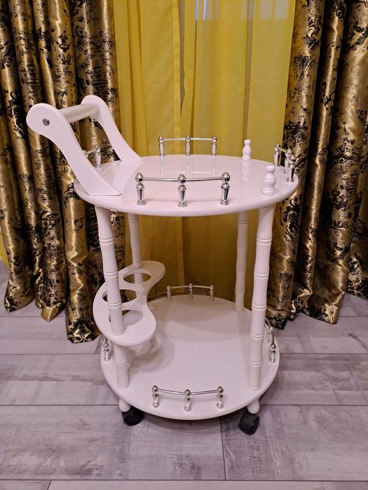 Ретро масичка за сервиране - бяла