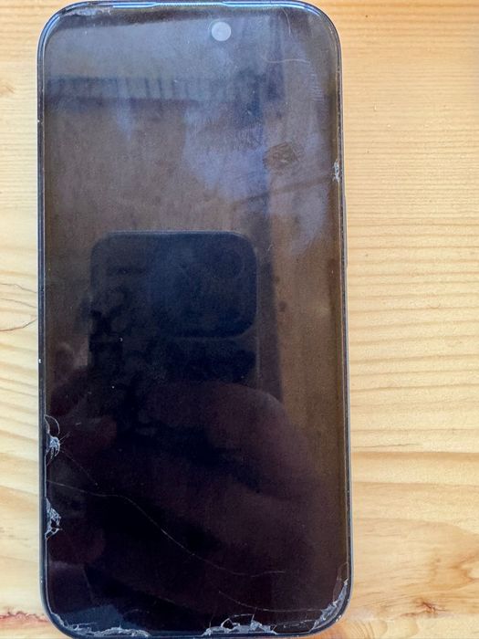 Iphone 16 negru