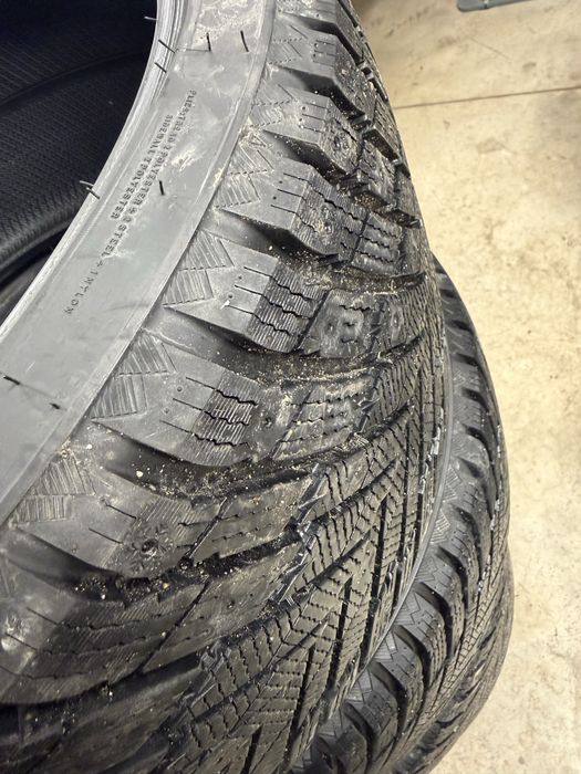 Гуми Arivo 315/30/21 275/35/21 DOT 25