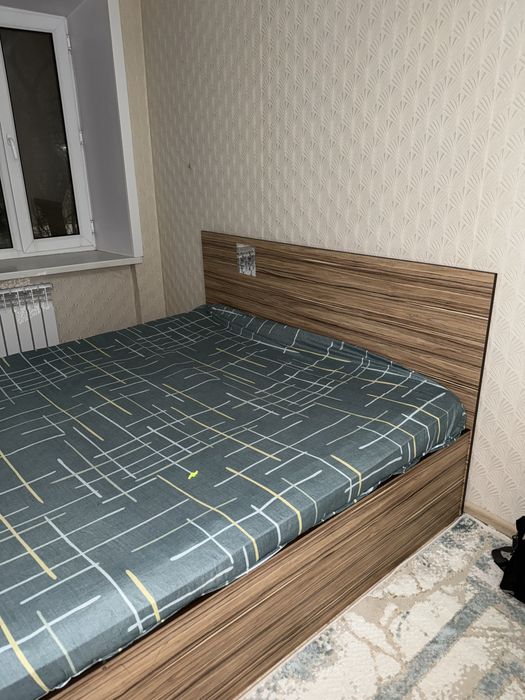 Спальный кровать