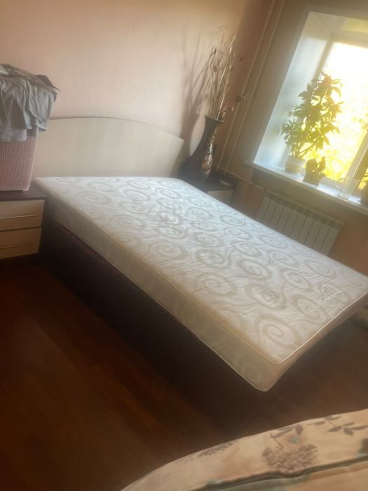 Кровать 200*160 б/у