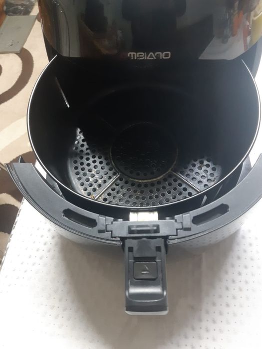 Fripteza cu aer cald