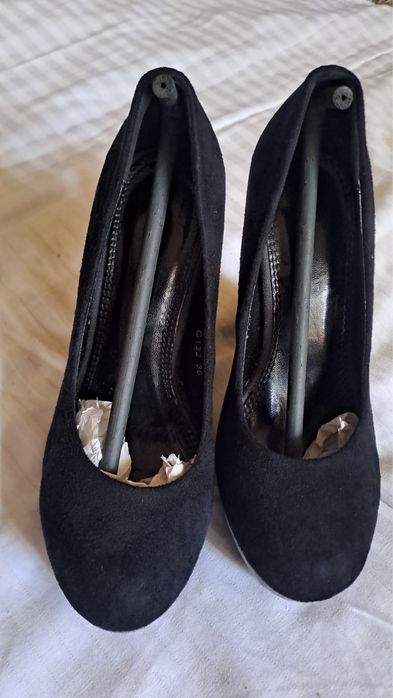Pantofi deosebiti 36