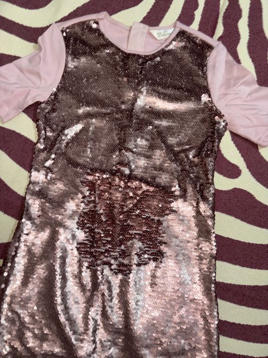 Детское платье блестящее