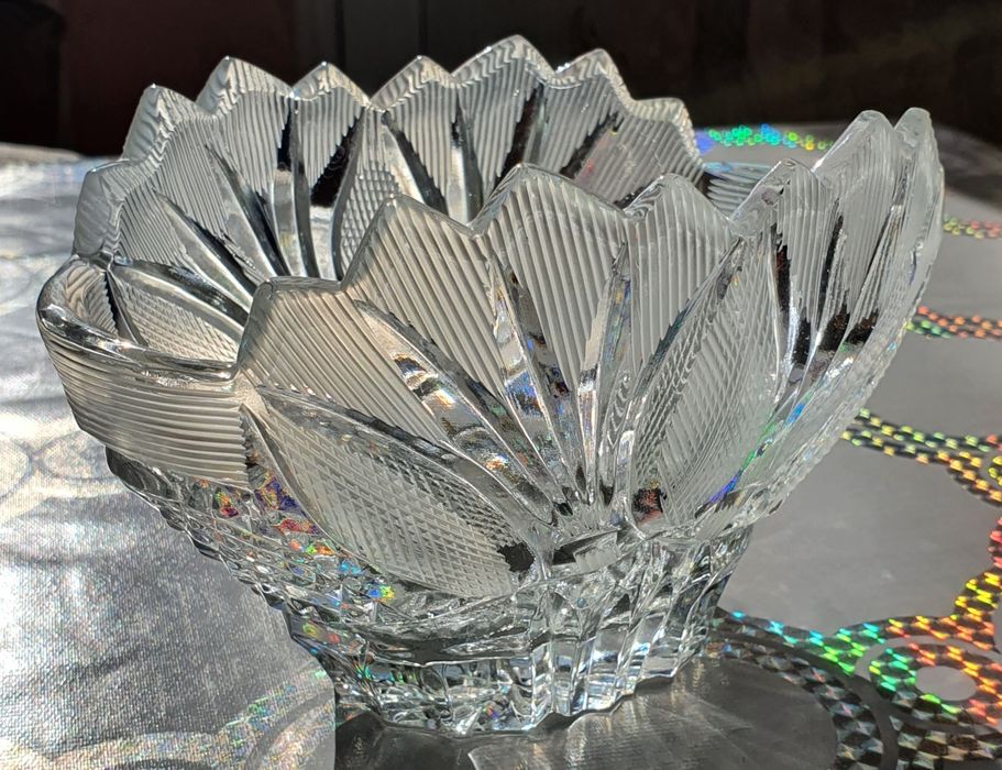 Хрусталь 17 ×12 см высотой 11 см