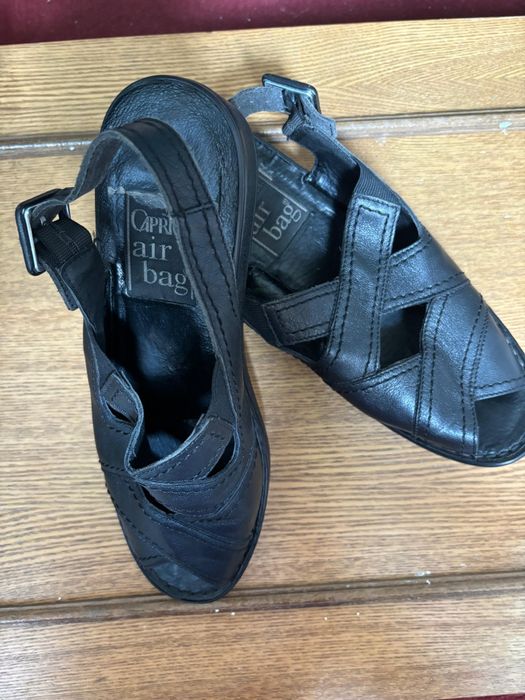 Продам ботинки осенние