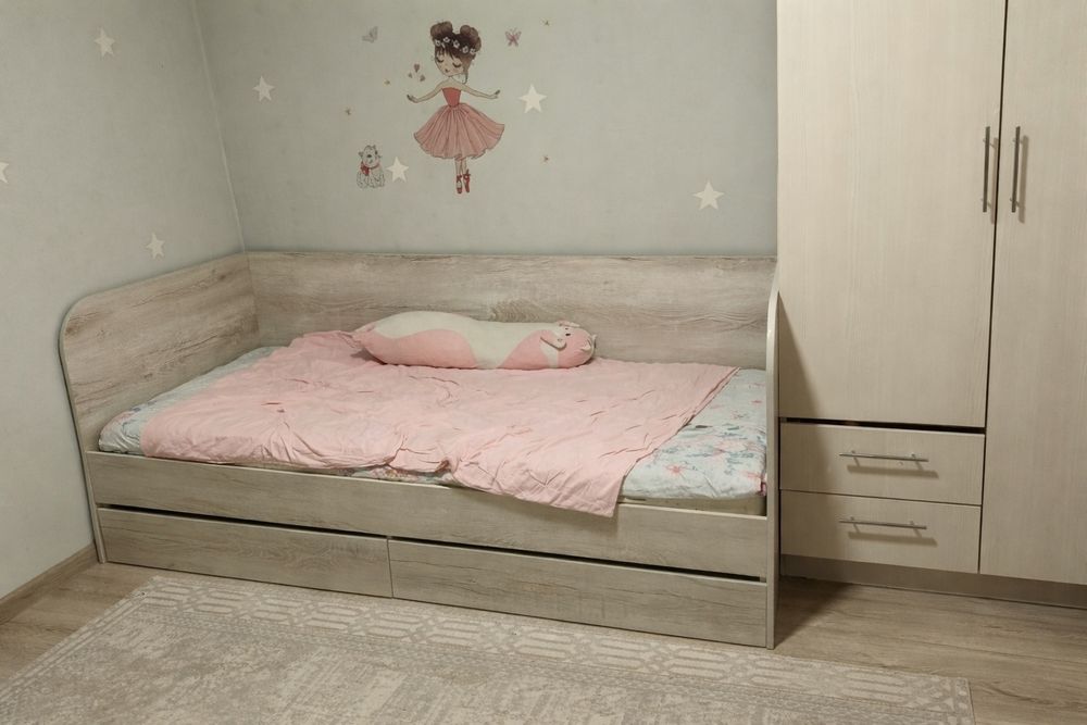 Кровать подростковая