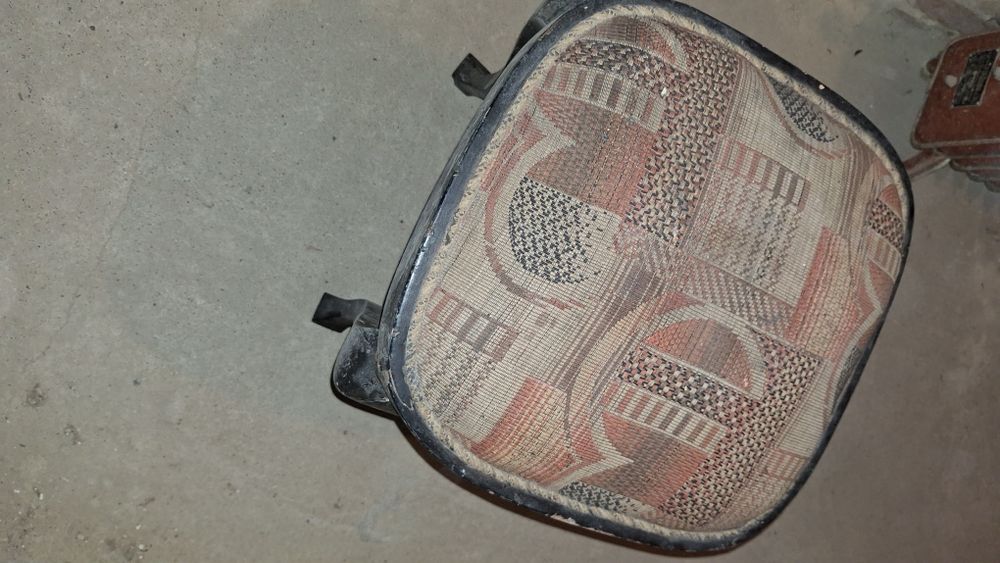 Старинни кресла за реставрация