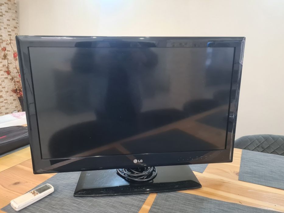 Телевизор LG 32 инча