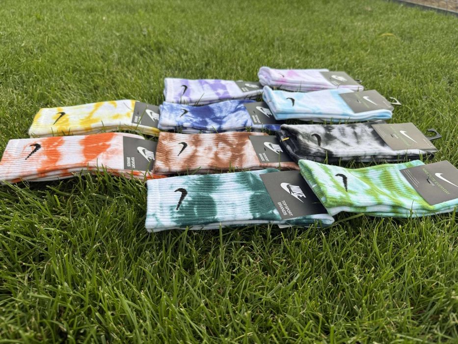 Nike tie dye sosete
