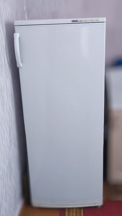 Продам Морозильник