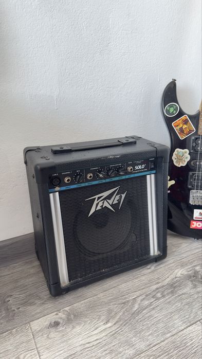 Электрогитара с кобмиком