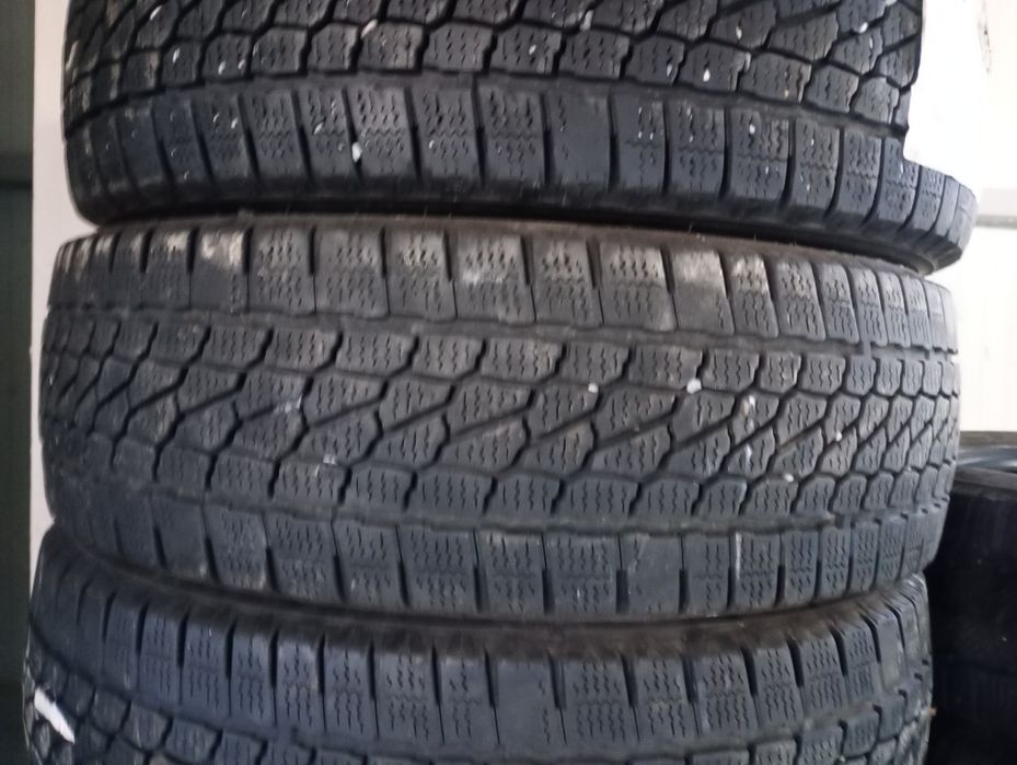 4 anvelope iarna 205/65/16C 7mm profil dot 2022