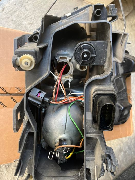 Ляв фар Ауди А6 1.9TDI