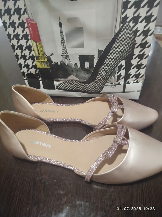 Продаются женские балетки новые