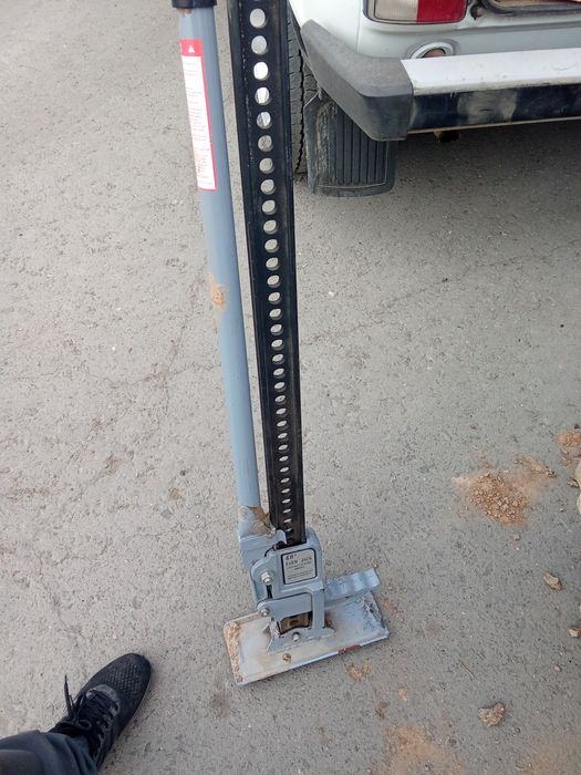 Домкрат Farm jack