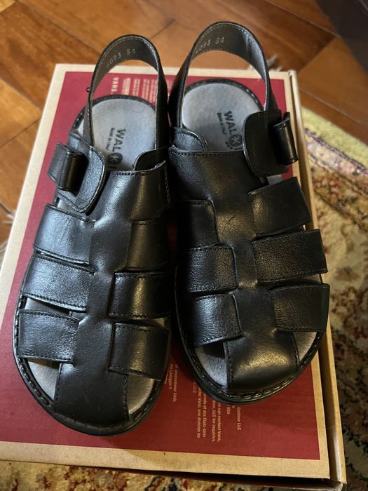 кроссовки  Scechers Asics 33р