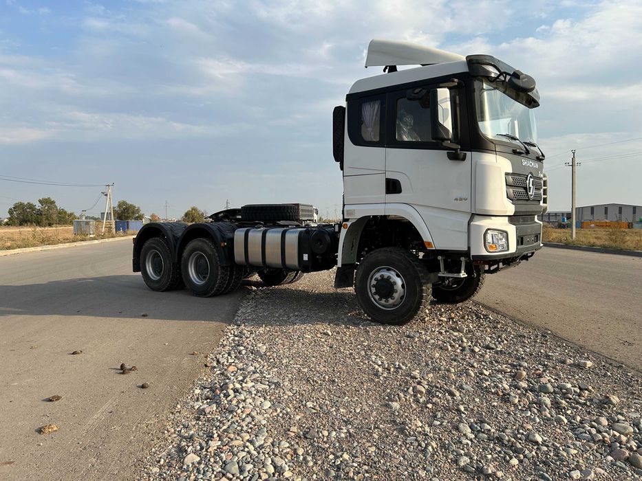 Новый тягач Shacman x3000 6x6